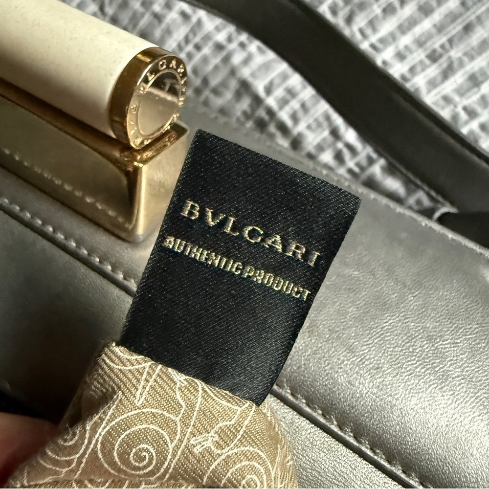 Bulgari Handbag with Crossbody Strap - Picture 4 of 16